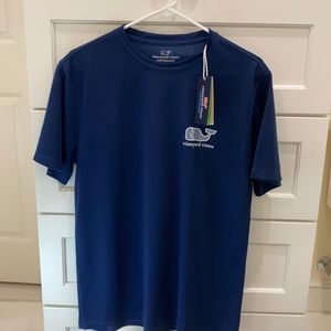 Men’s (S) Vineyard Vines T-Shirt